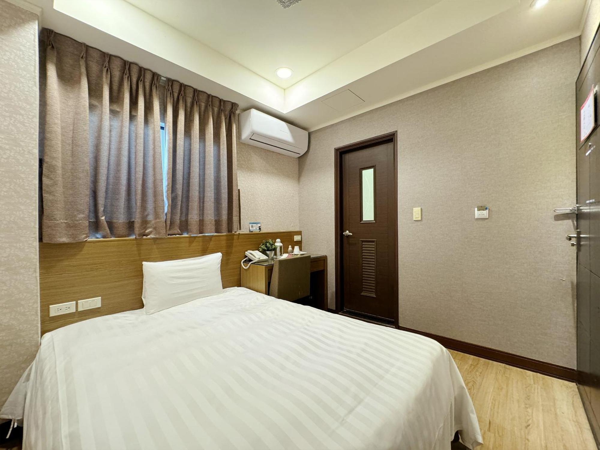 Finders Hotel Hualien Wen Hua Szoba fotó