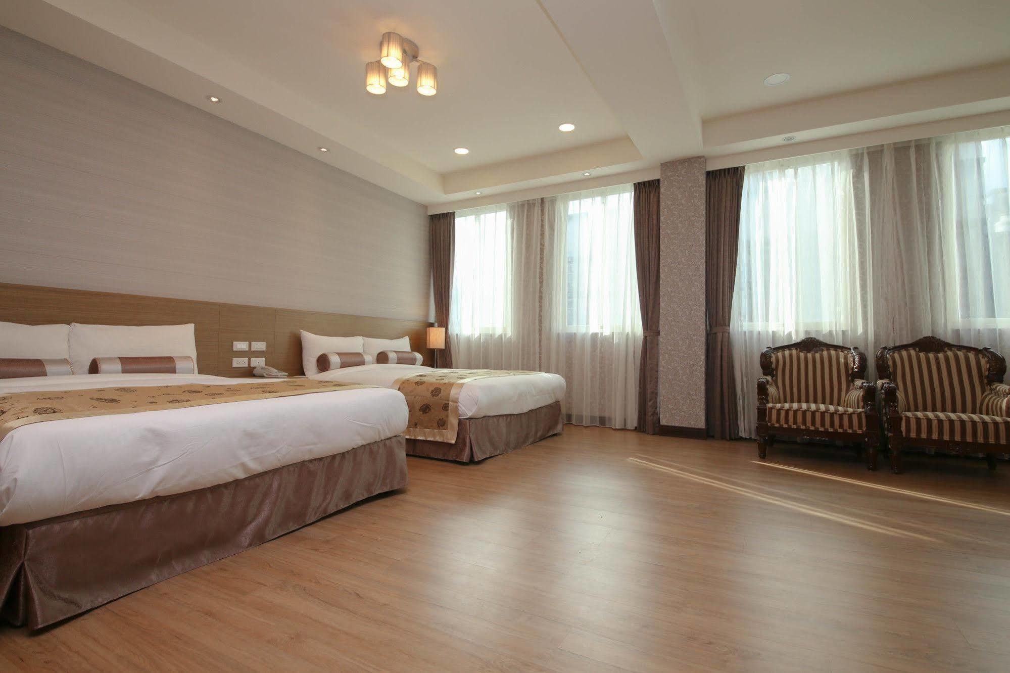 Finders Hotel Hualien Wen Hua Kültér fotó